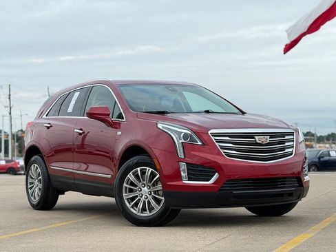 Used 2019 Cadillac XT5 Luxury AWD/4WD image 2