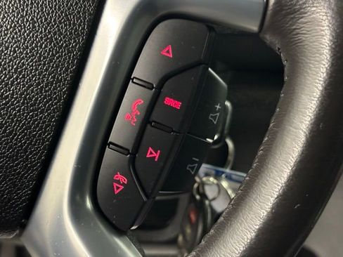 Used 2015 GMC Acadia SLE image 20