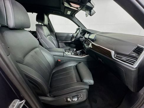 Used 2019 BMW X5 xDrive40i w/ Executive Package AWD/4WD image 35