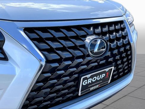 Used 2023 Lexus GX 460 Luxury w/ Accessory Package AWD/4WD image 30