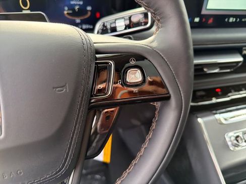 New 2026 Lincoln Aviator AWD image 28