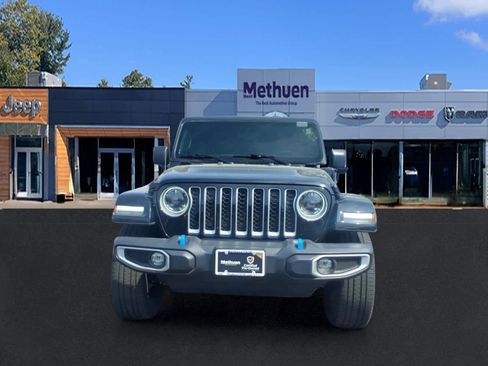 Used 2023 Jeep Wrangler Unlimited Sahara w/ Cold Weather Group AWD/4WD image 2