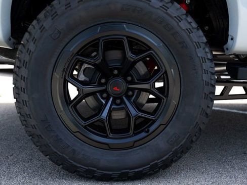 New 2026 Ford F150 Lariat w/ Equipment Group 502A High AWD/4WD image 19