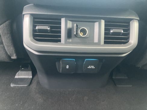 Certified 2022 Ford F150 Lariat AWD/4WD image 14