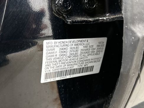 Used 2025 Acura MDX A-Spec AWD/4WD image 28