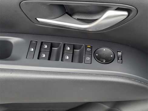 Certified 2025 Hyundai Santa Cruz SEL image 24