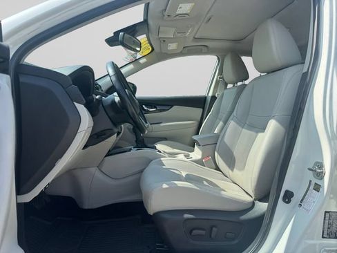 Used 2022 Nissan Rogue Sport SL w/ Premium Package AWD/4WD image 10