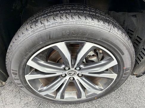 Used 2018 Lexus RX 350L FWD w/ Premium Package image 12