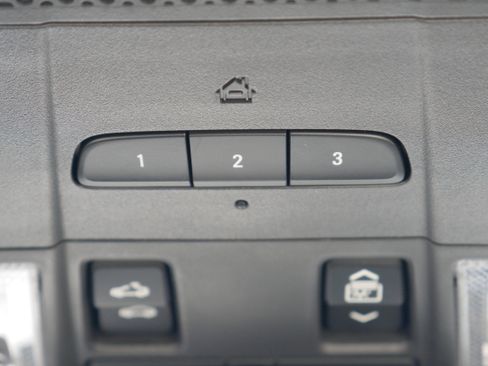 Certified 2022 Cadillac XT5 Sportv w/ Technology Package image 31