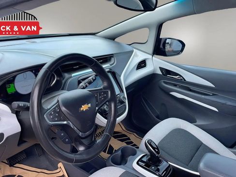 Used 2017 Chevrolet Bolt LT FWD image 30