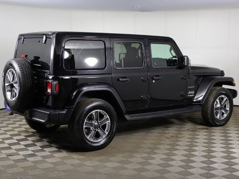 Used 2020 Jeep Wrangler Unlimited Sahara w/ Uconnect 4C Nav & Sound Group image 7