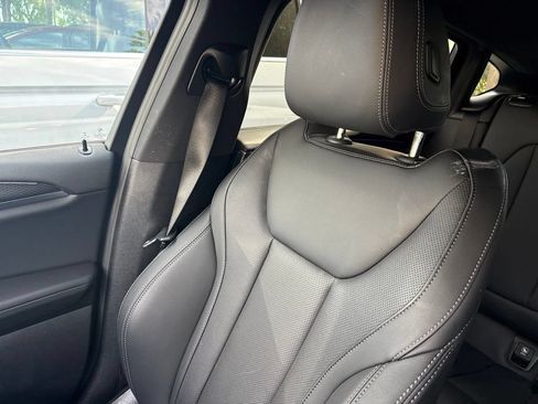 Used 2023 BMW X4 xDrive30i w/ M Sport Package AWD/4WD image 16