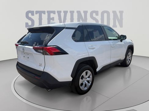 Used 2025 Toyota RAV4 LE AWD/4WD image 5
