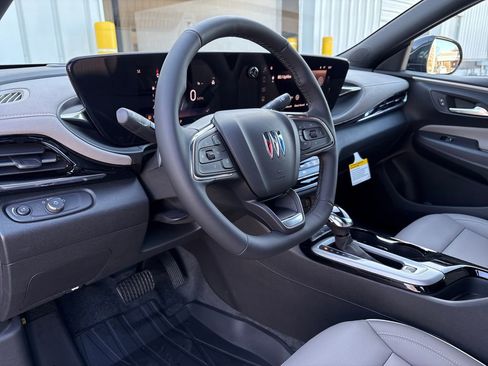 New 2026 Buick Envista Avenir image 11