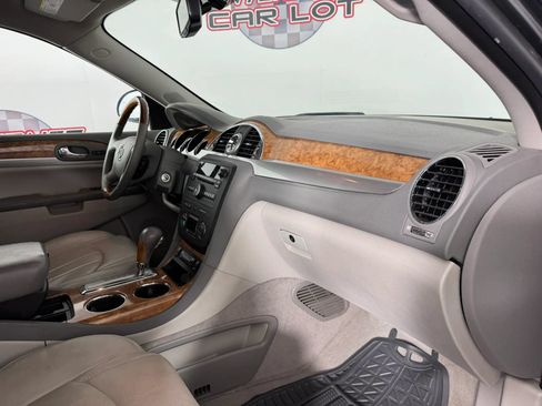 Used 2011 Buick Enclave CXL w/ Trailering Provision Package AWD/4WD image 12