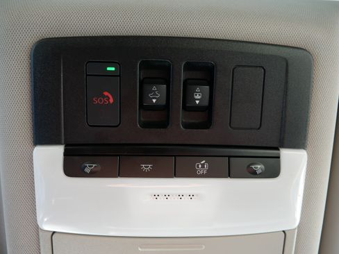 Certified 2022 Nissan Rogue SL w/ SL Premium Package image 32