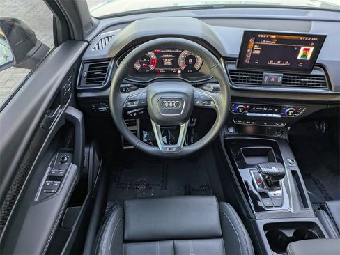 Used 2025 Audi SQ5 Premium Plus image 17