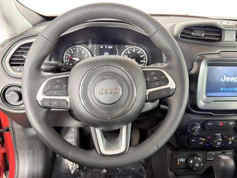 Used 2019 Jeep Renegade Sport w/ UConnect 7.0 Group AWD/4WD image 12