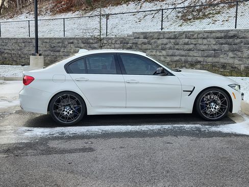 Used 2018 BMW M3 w/ Competition Package image 11