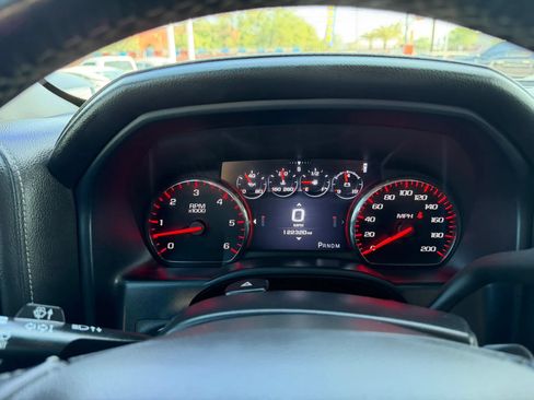 Used 2015 GMC Sierra 1500 Denali AWD/4WD image 18