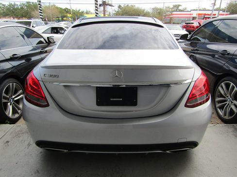 Used 2017 Mercedes-Benz C 300 Sedan image 3