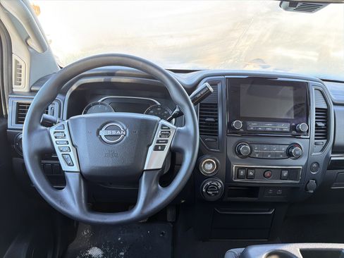 Used 2023 Nissan Titan SV w/ Accessory Utility Package image 11