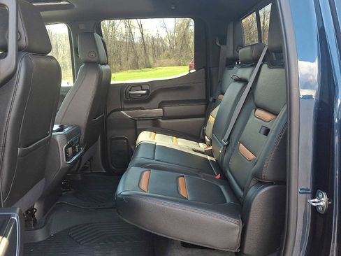 Used 2020 GMC Sierra 1500 AT4 w/ AT4 Premium Package AWD/4WD image 10