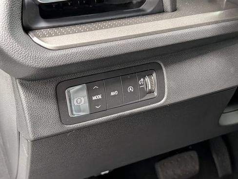 New 2026 Chevrolet Traverse LT AWD/4WD image 17