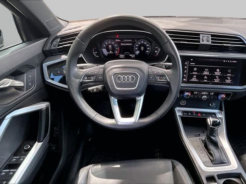 Used 2024 Audi Q3 2.0T Premium w/ Convenience Package AWD/4WD image 6