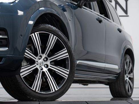 Certified 2025 Volvo XC90 T8 Plus w/ Protection Package Premier AWD/4WD image 28
