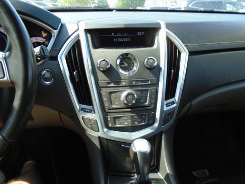 Used 2011 Cadillac SRX 2WD image 17