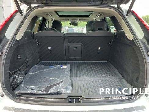 Certified 2023 Volvo XC60 T8 Plus AWD/4WD image 12