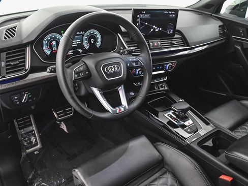 Used 2025 Audi SQ5 Premium Plus w/ Premium Plus Package image 15