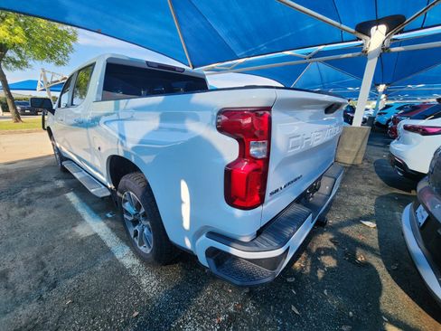 Used 2022 Chevrolet Silverado 1500 RST AWD/4WD image 3