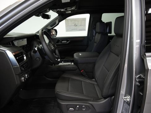 New 2026 GMC Yukon Denali image 29