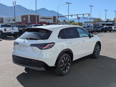 New 2026 Honda HR-V EX-L image 3