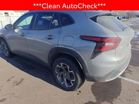 Used 2024 Chevrolet Trax LT w/ Driver Confidence Package image 4