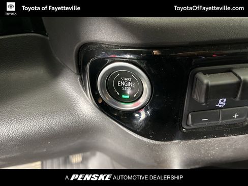 Used 2022 Chevrolet Silverado 1500 LT Trail Boss w/ LT Trail Boss Premium Package AWD/4WD image 34