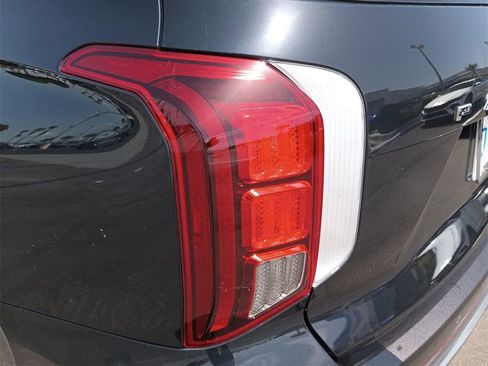 Used 2024 Hyundai Palisade Calligraphy image 16