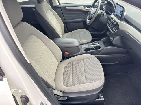 Used 2021 Ford Escape SE w/ Convenience Package image 17