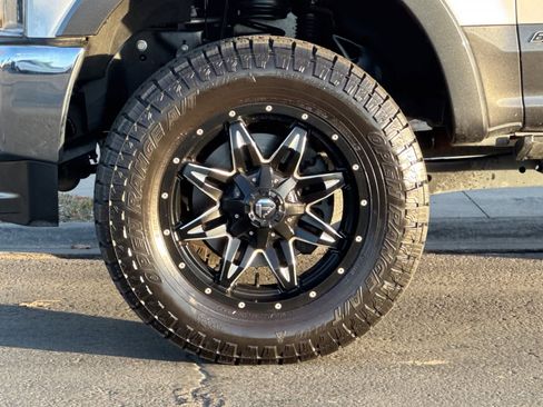 Used 2019 Ford F250 Lariat w/ Lariat Ultimate Package image 26