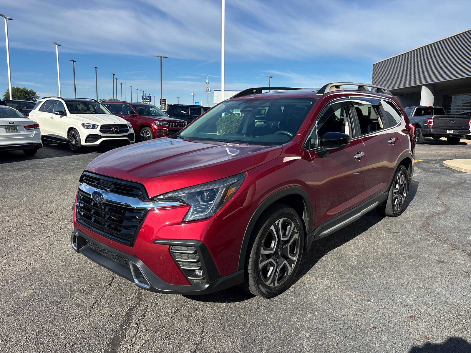 Used 2024 Subaru Ascent Touring AWD/4WD image 3