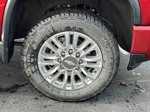 Used 2021 Chevrolet Silverado 2500 High Country w/ Z71 Off-Road Package image 13