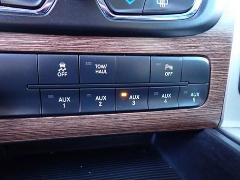 Used 2014 RAM 2500 Laramie AWD/4WD image 24