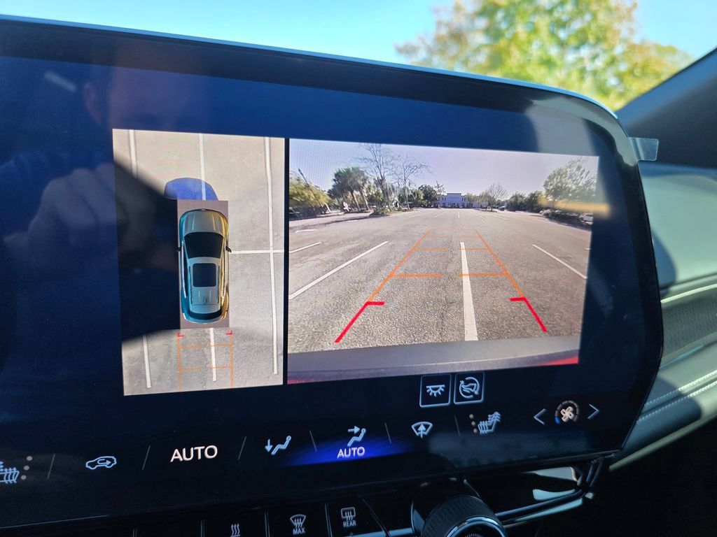 New 2025 Chevrolet Blazer EV LT AWD/4WD image 15