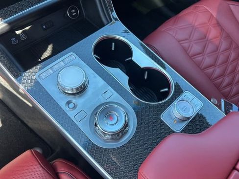 Used 2025 Genesis GV80 3.5T e-SC image 25