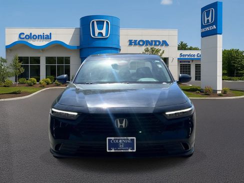 Used 2025 Honda Accord SE image 10