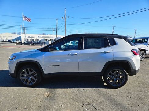 New 2026 Jeep Compass Limited image 2