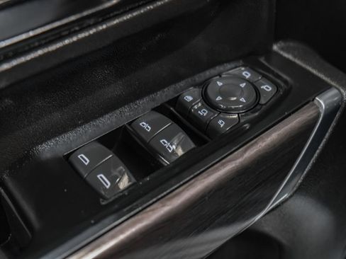 Used 2022 Chevrolet Silverado 2500 LTZ w/ LTZ Convenience Package AWD/4WD image 41