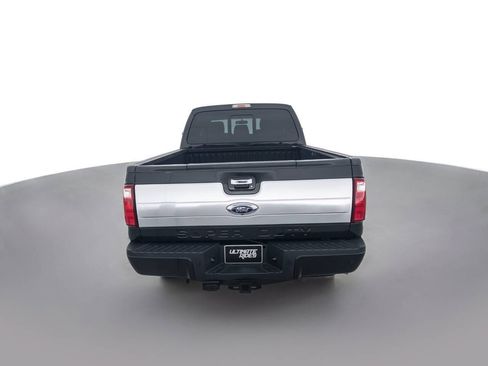 Used 2015 Ford F250 Platinum w/ FX4 Off-Road Package AWD/4WD image 6